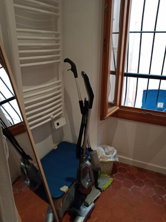Cadre De Reve Vous Faites Le Menage- Very Good Prices But Have To Clea-n Th-e Flat Apartment
